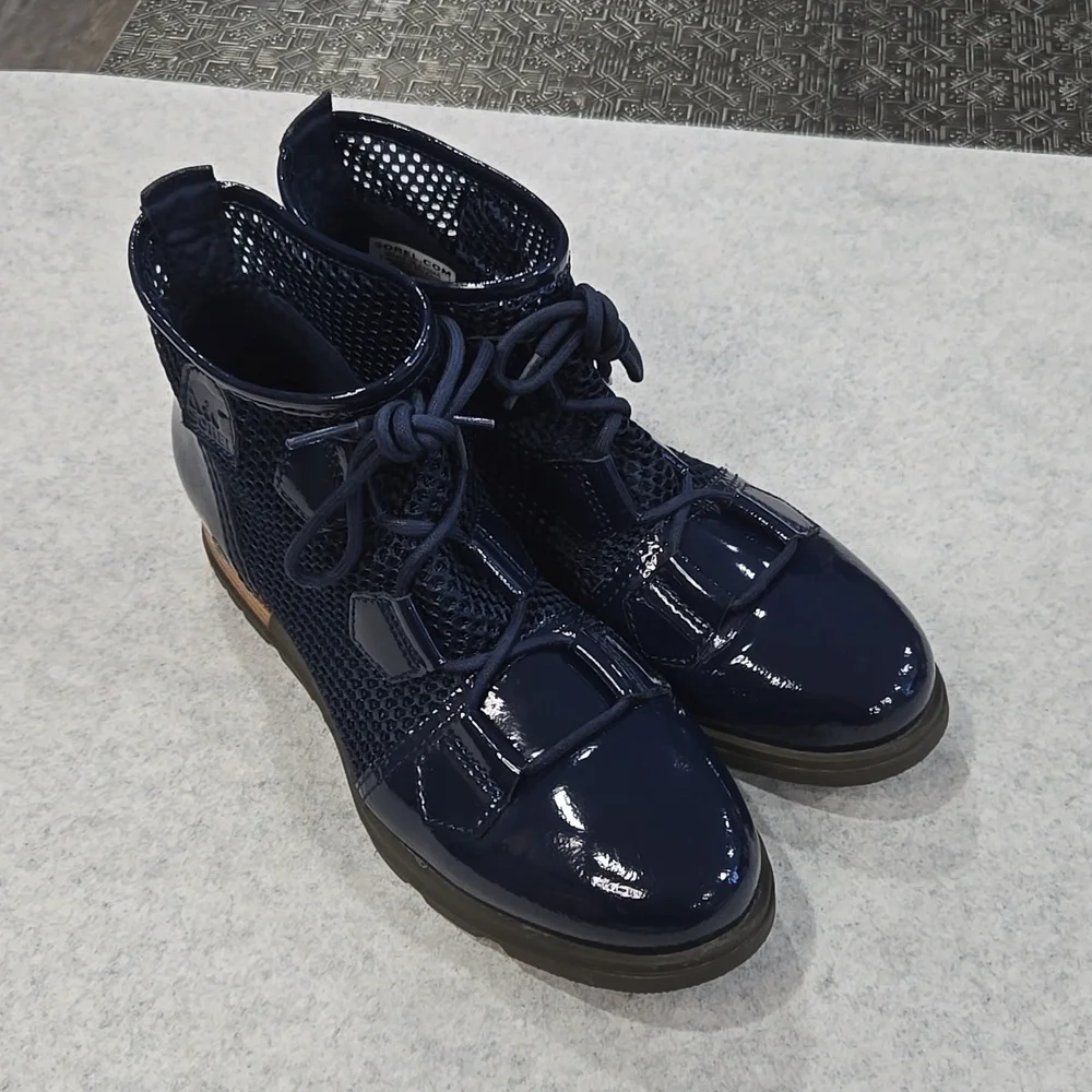 🐢 Sorel Major Lace Mesh Collegiate Navy Boots Size 8.5 Excellent Condition - Picture 12 of 15